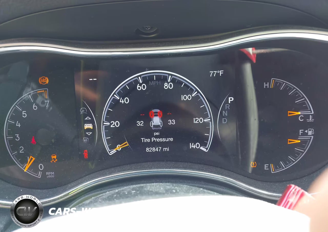 2020 Jeep Grand Cherokee Laredo E 4X4 VIN:1C4RJFAG7LC386146 - 7