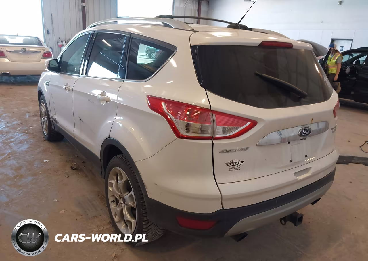2016 Ford Escape Titanium VIN:1FMCU9J92GUB35529 - 3
