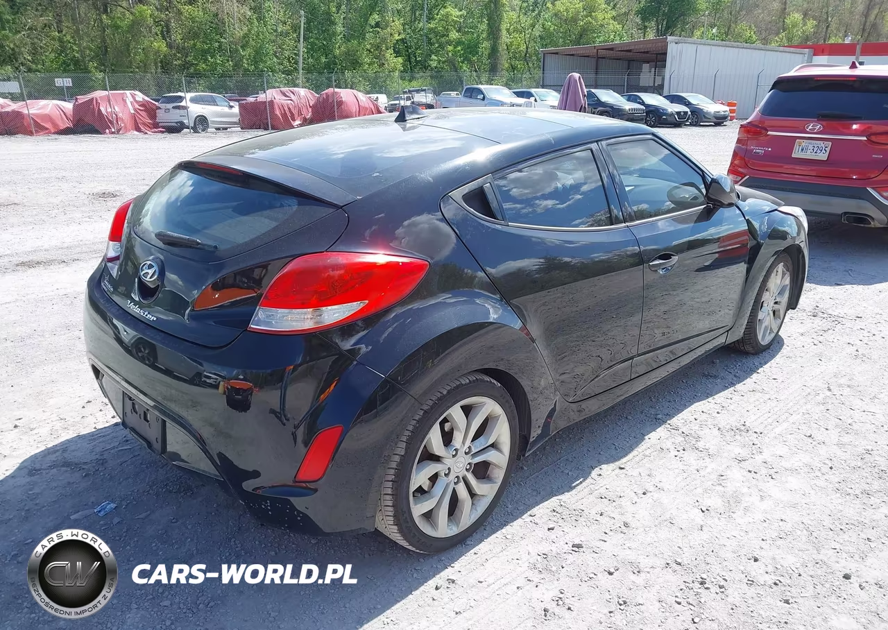 2013 Hyundai Veloster Base W-Gray VIN:KMHTC6AD6DU139326 - 4