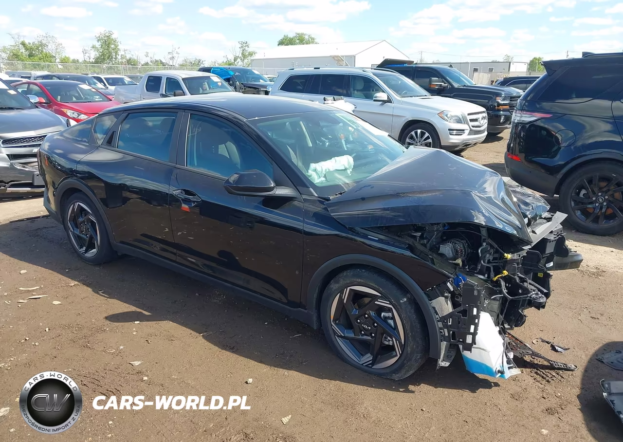 2025 Kia K4 Ex – zdjęcie 1 z 17