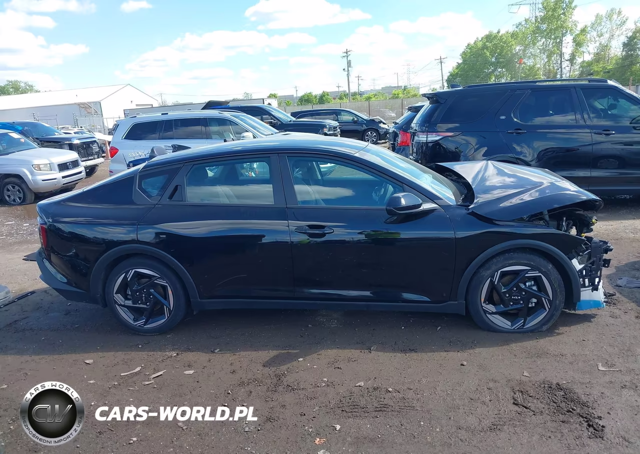 2025 Kia K4 Ex VIN:3KPFU4DE8SE181001 - 14