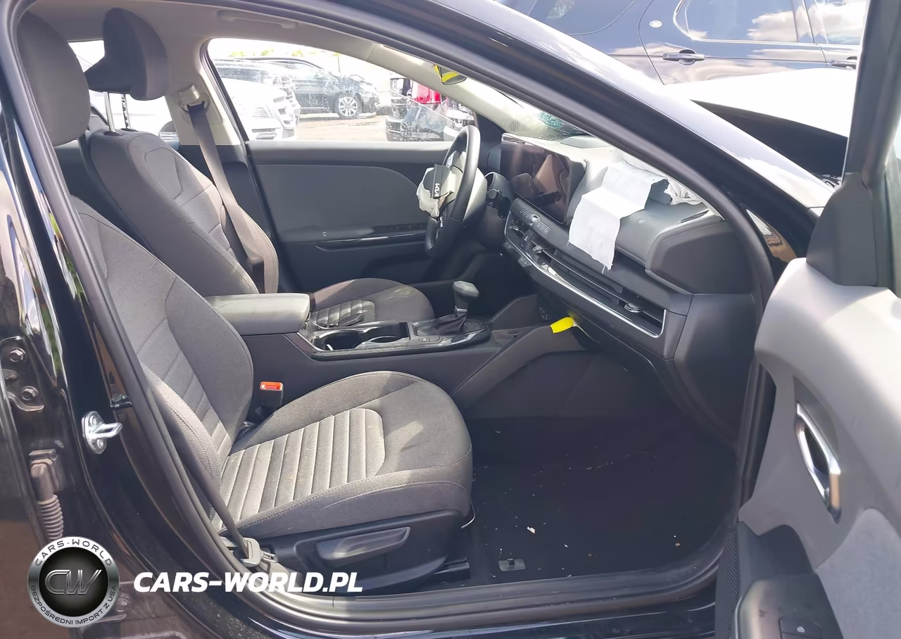 2025 Kia K4 Ex VIN:3KPFU4DE8SE181001 - 5