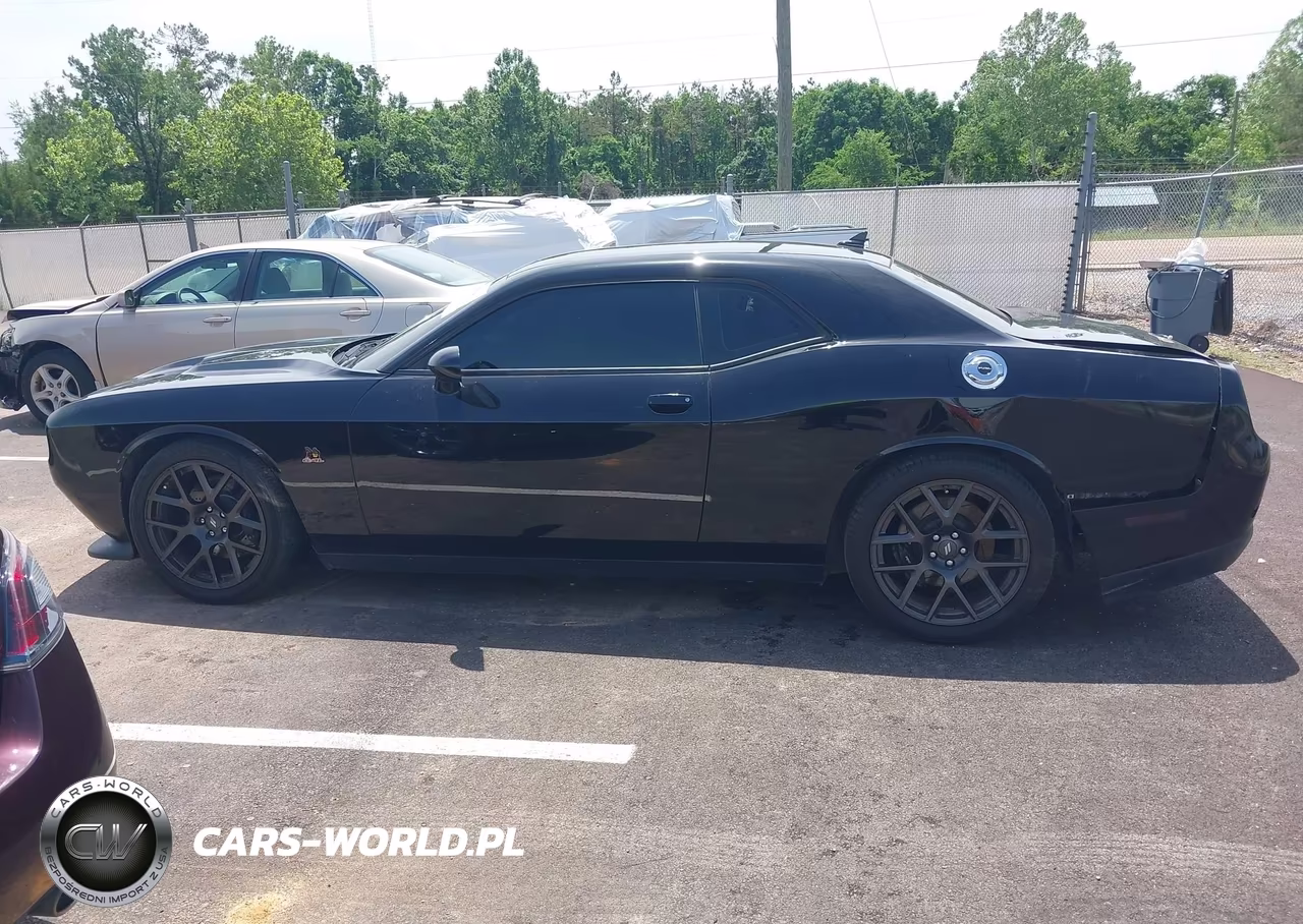 2018 Dodge Challenger R-T Scat Pack VIN:2C3CDZFJ1JH229827 - 15
