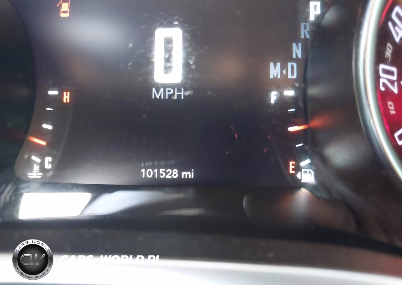 2018 Dodge Challenger R-T Scat Pack VIN:2C3CDZFJ1JH229827 - 16