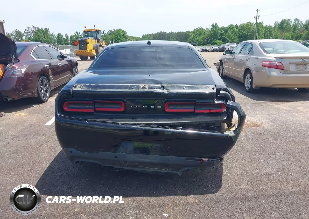 2018 Dodge Challenger R-T Scat Pack VIN:2C3CDZFJ1JH229827 - 17
