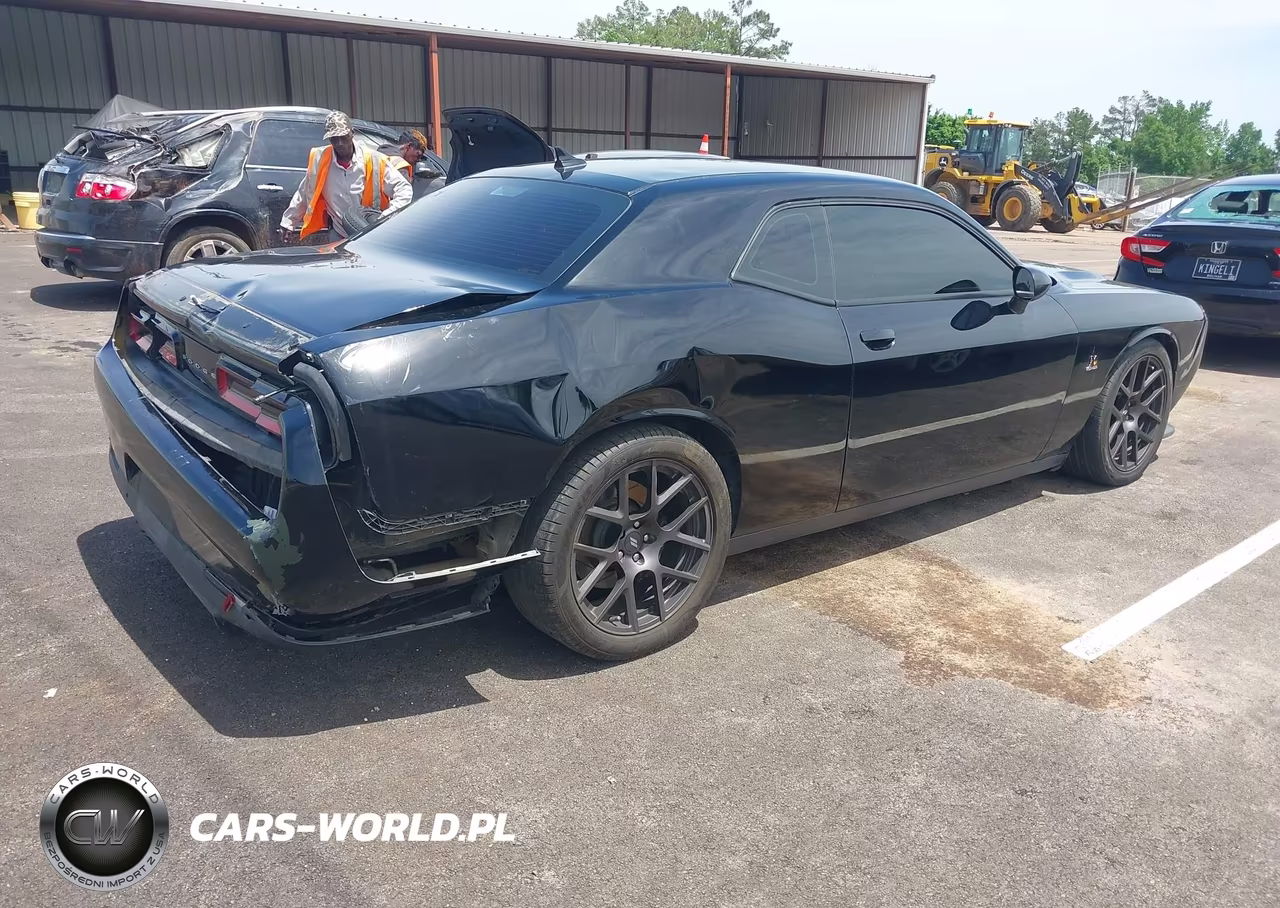 2018 Dodge Challenger R-T Scat Pack VIN:2C3CDZFJ1JH229827 - 4