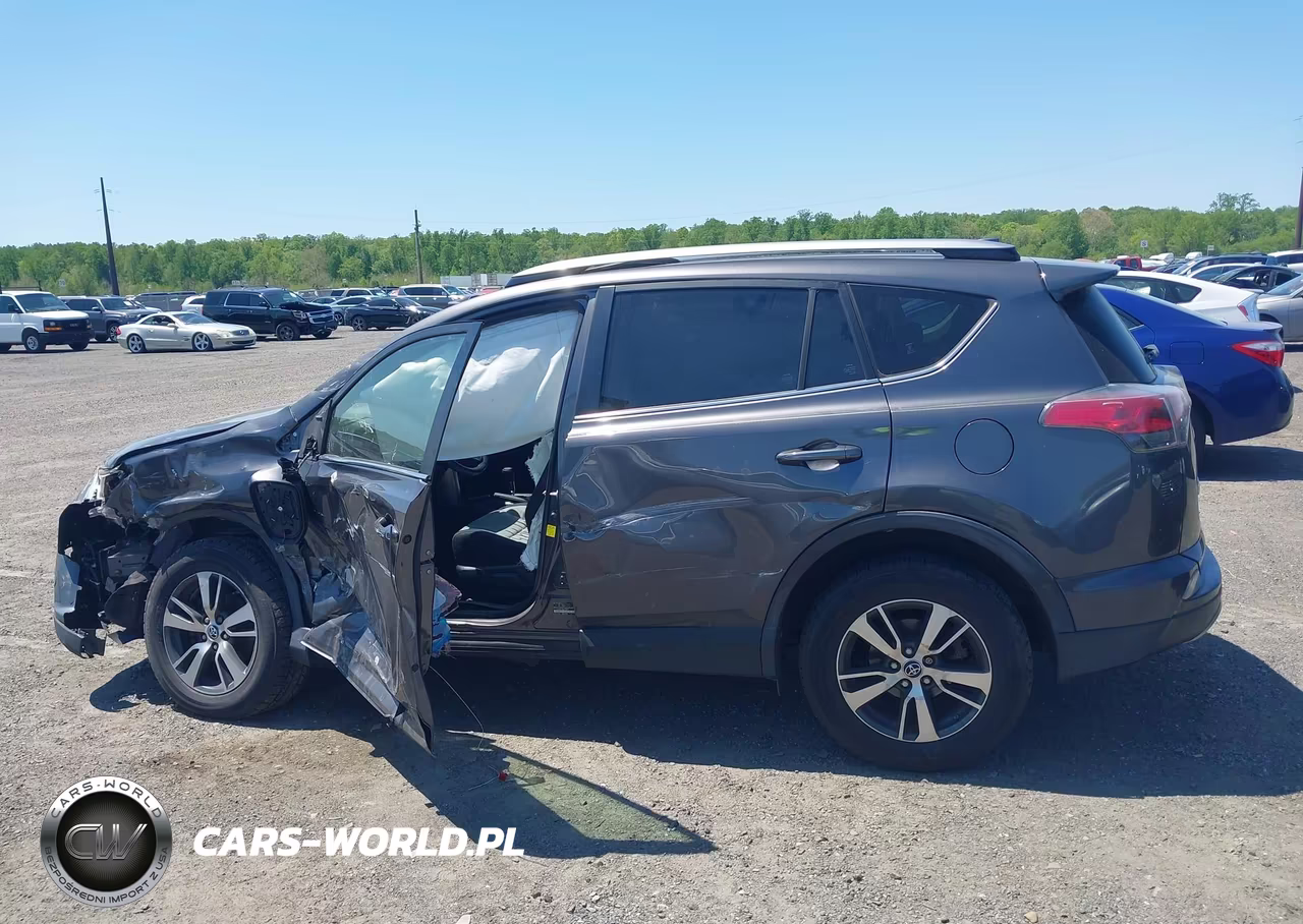 2018 Toyota Rav4 Xle VIN:JTMRFREV1JJ193849 - 14
