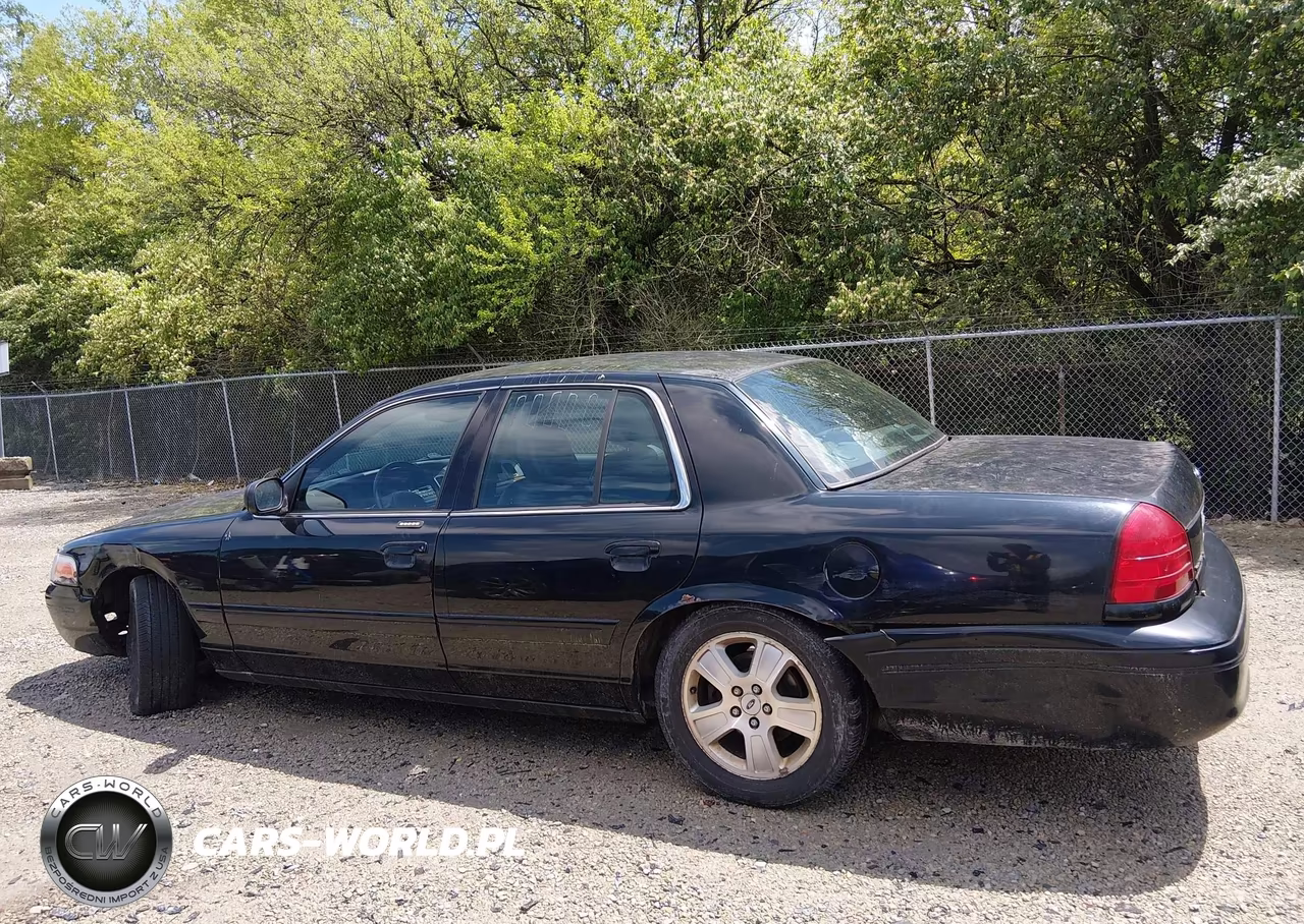 2004 Ford Crown Victoria Lx VIN:2FAFP74W24X152579 - 14