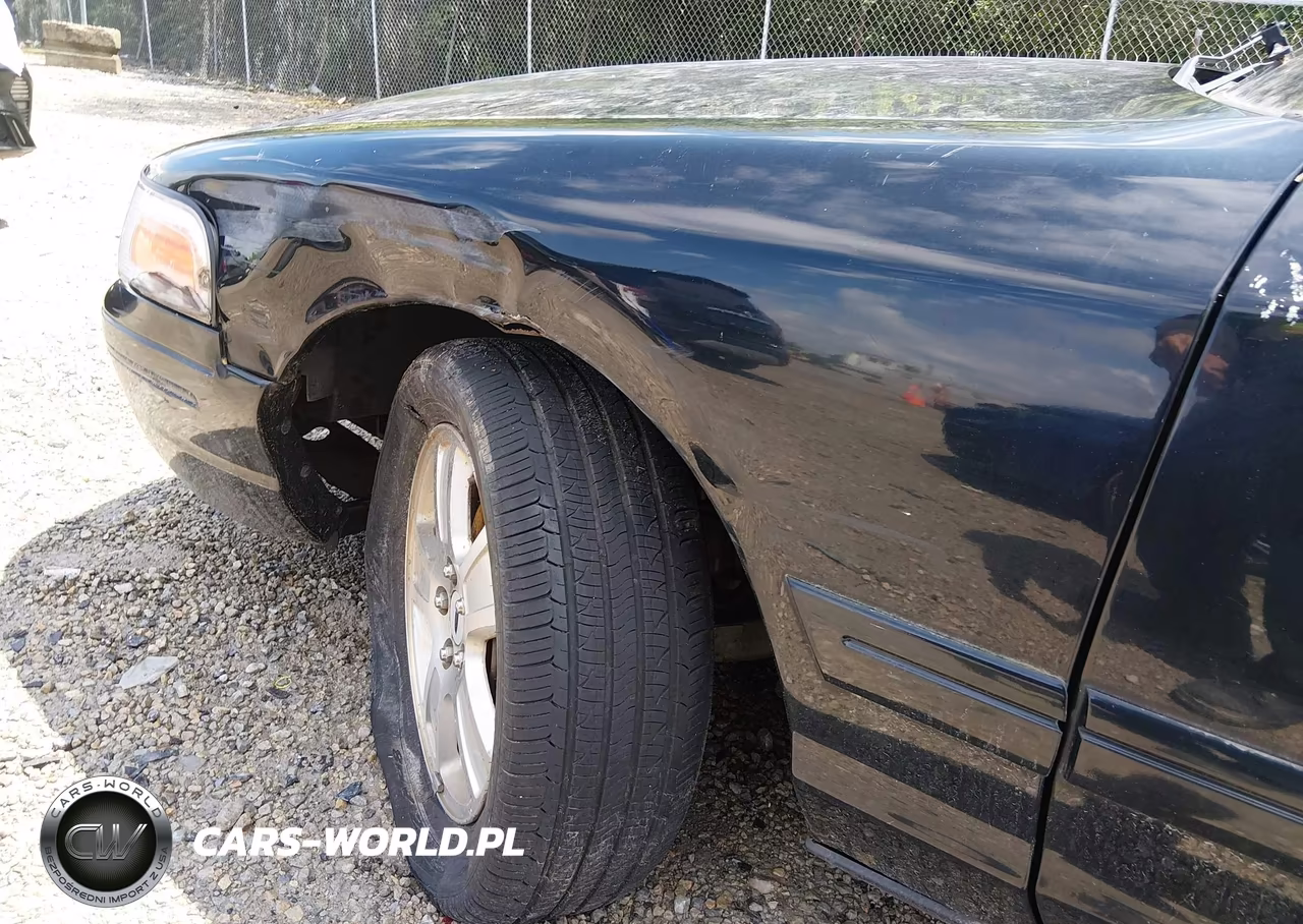 2004 Ford Crown Victoria Lx VIN:2FAFP74W24X152579 - 6