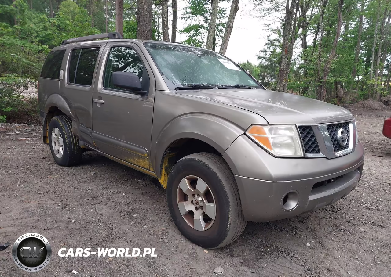 2005 Nissan Pathfinder Xe