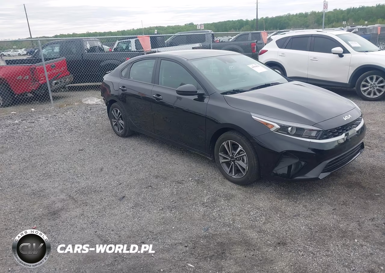 2024 Kia Forte Lxs