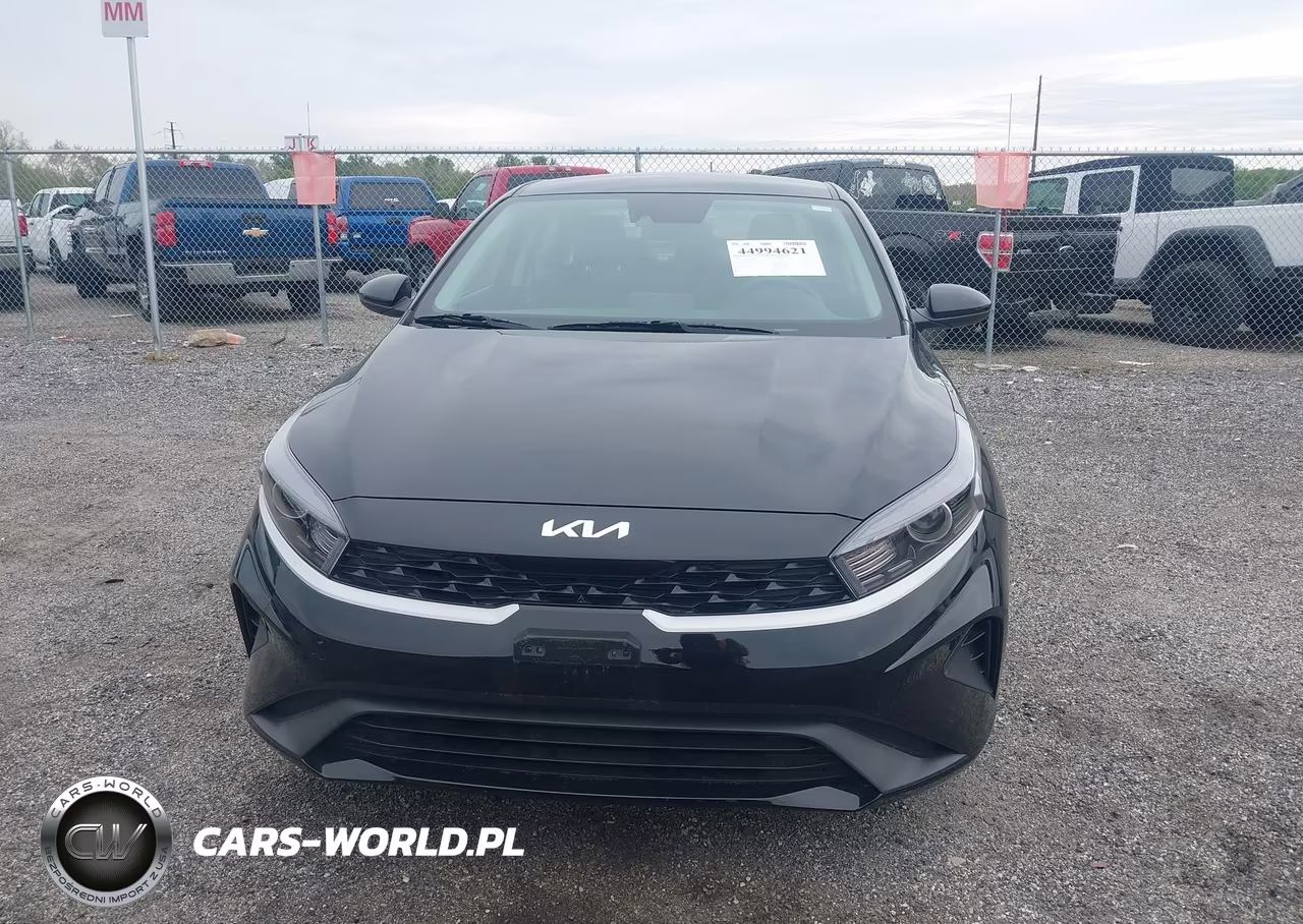 2024 Kia Forte Lxs VIN:3KPF24AD4RE709371 - 13
