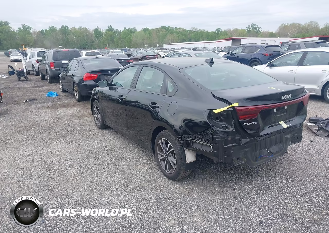 2024 Kia Forte Lxs VIN:3KPF24AD4RE709371 - 3