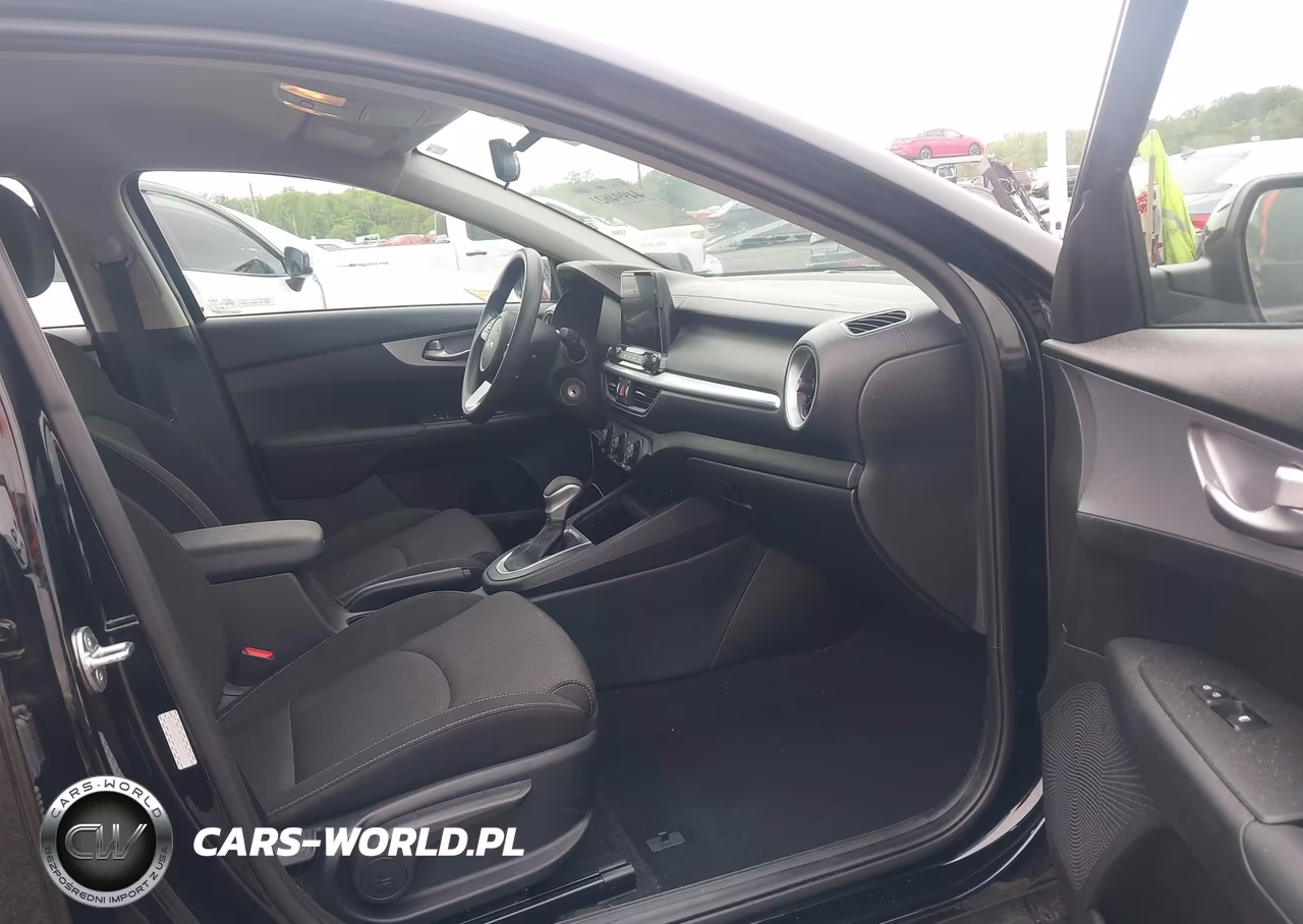 2024 Kia Forte Lxs VIN:3KPF24AD4RE709371 - 5