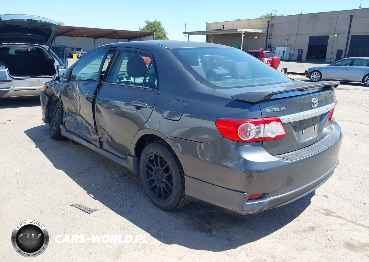2013 Toyota Corolla S VIN:2T1BU4EE0DC100264 - 3