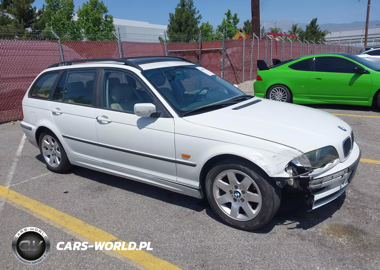 2000 BMW 323It