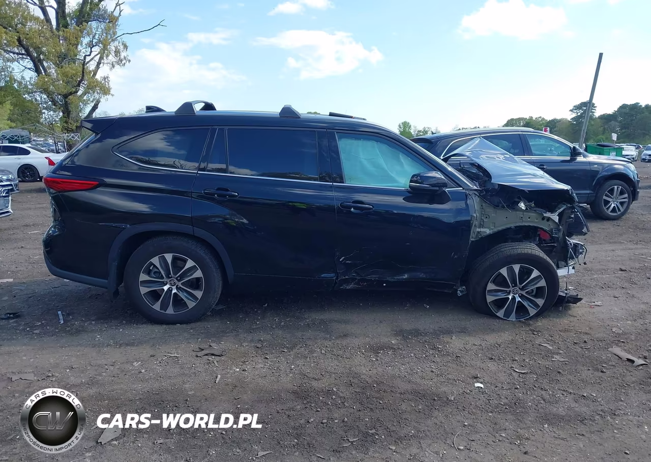 2021 Toyota Highlander Xle VIN:5TDHZRBH5MS117074 - 13