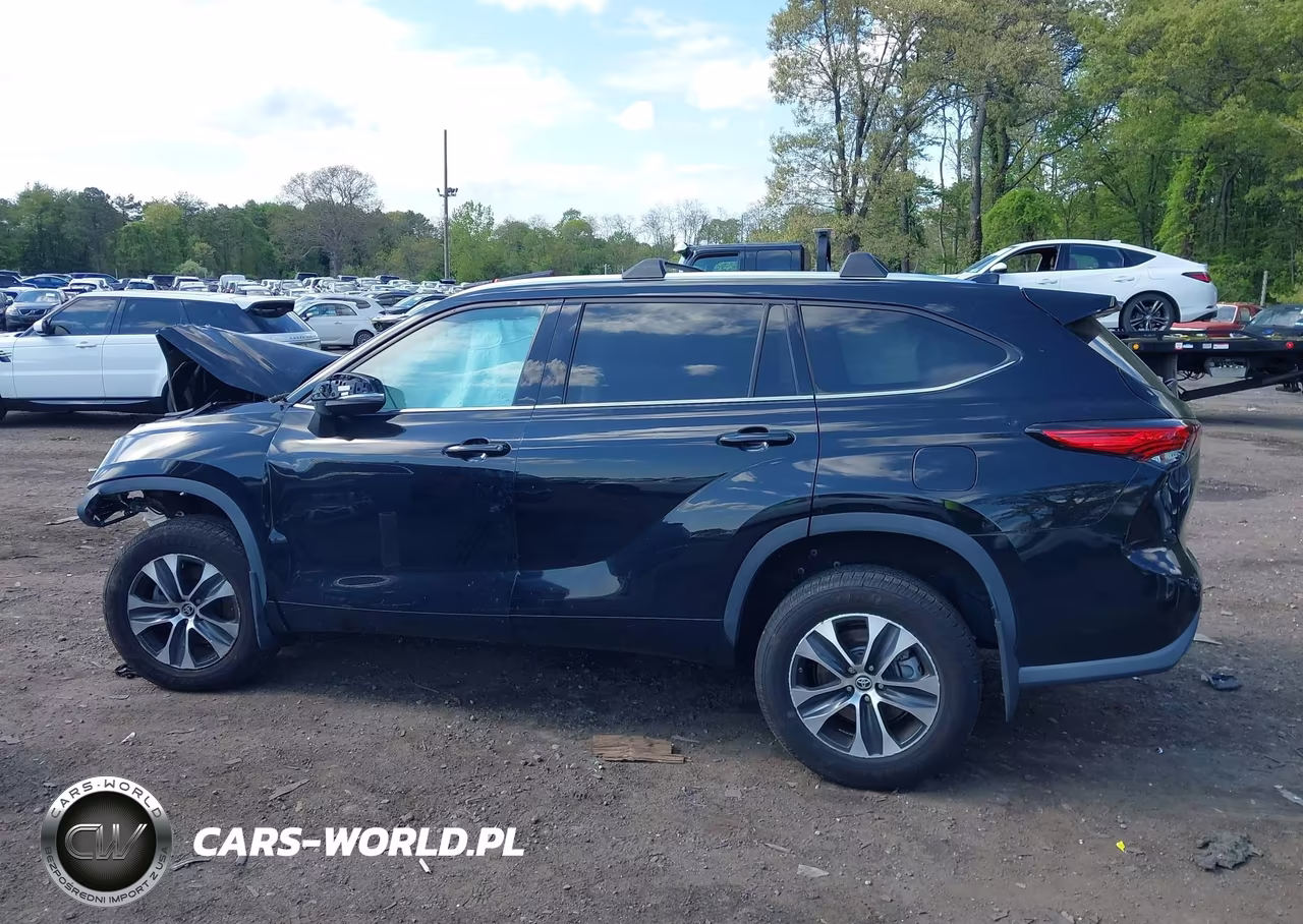 2021 Toyota Highlander Xle VIN:5TDHZRBH5MS117074 - 14