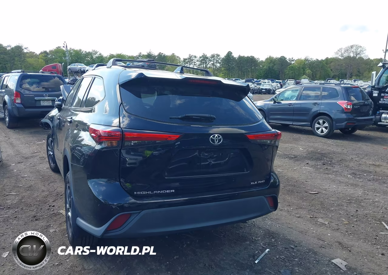2021 Toyota Highlander Xle VIN:5TDHZRBH5MS117074 - 16