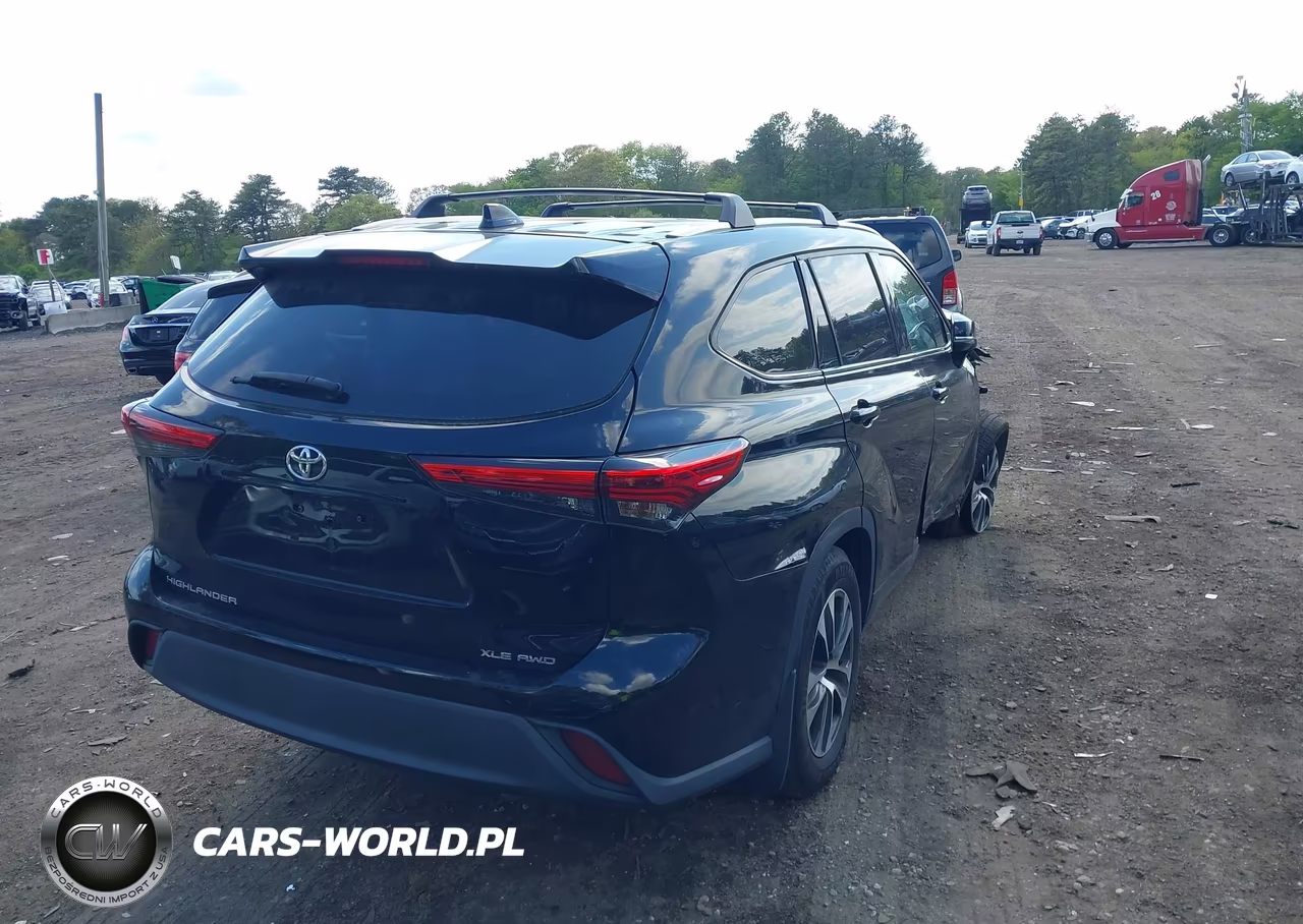 2021 Toyota Highlander Xle VIN:5TDHZRBH5MS117074 - 4