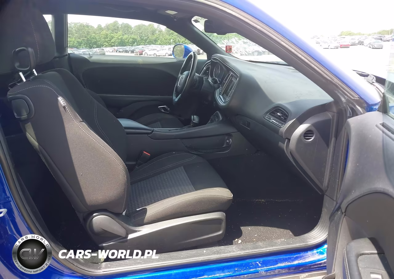 2020 Dodge Challenger Sxt VIN:2C3CDZAG7LH231371 - 5