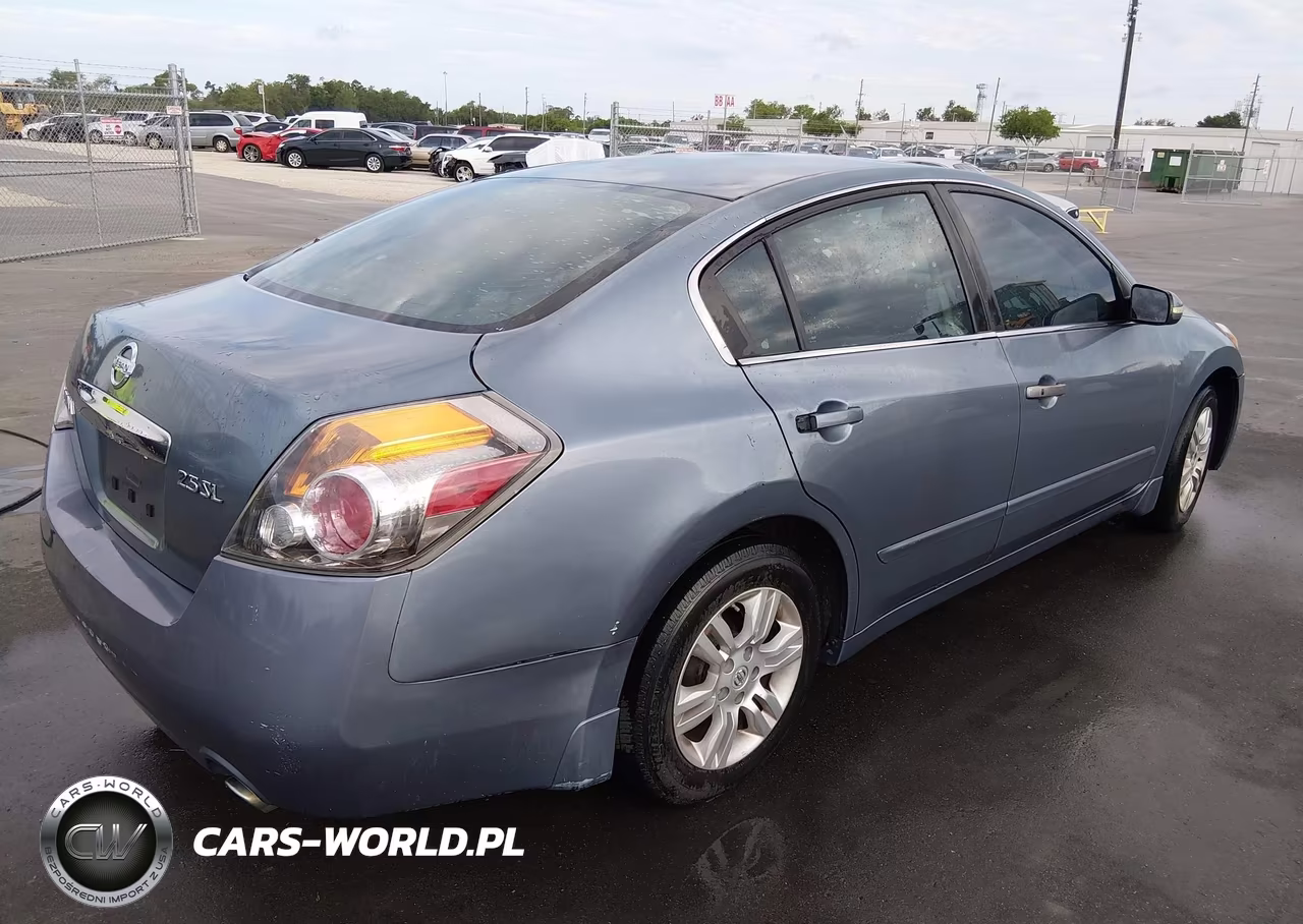 2011 Nissan Altima 2.5 S VIN:1N4AL2APXBN438703 - 4