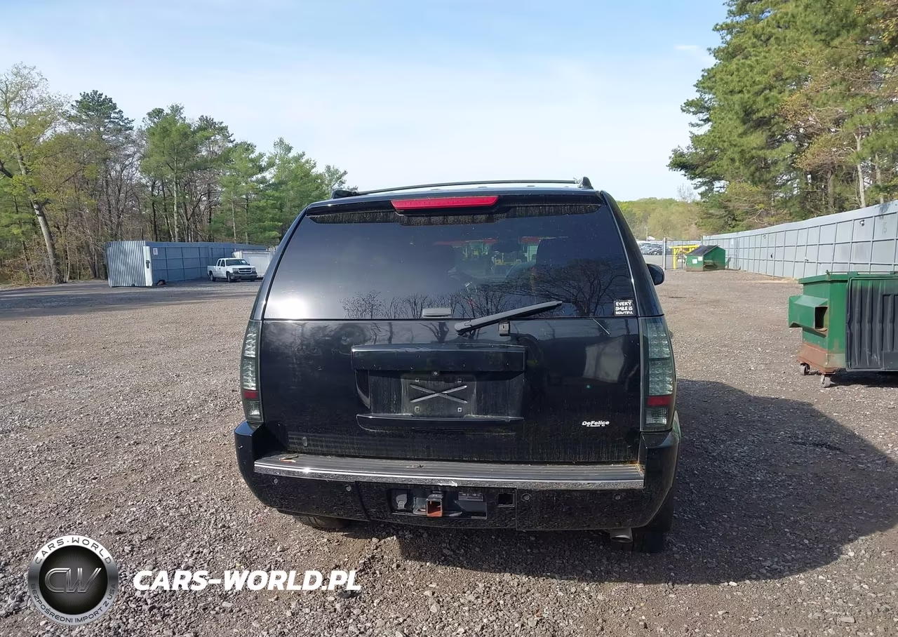 2011 GMC Yukon Denali VIN:1GKS2EEF1BR103427 - 16