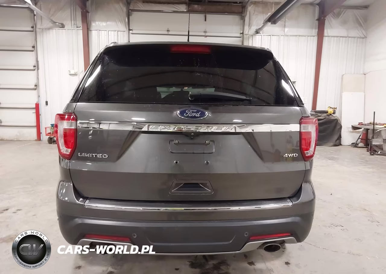 2018 Ford Explorer Limited VIN:1FM5K8F82JGA82703 - 16