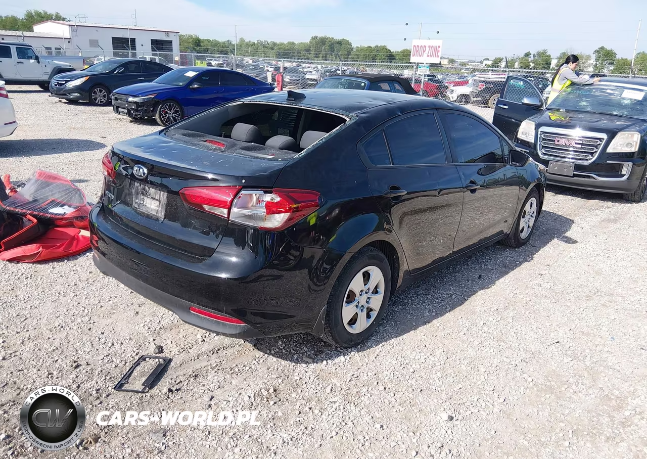 2018 Kia Forte Lx VIN:3KPFL4A73JE232086 - 4