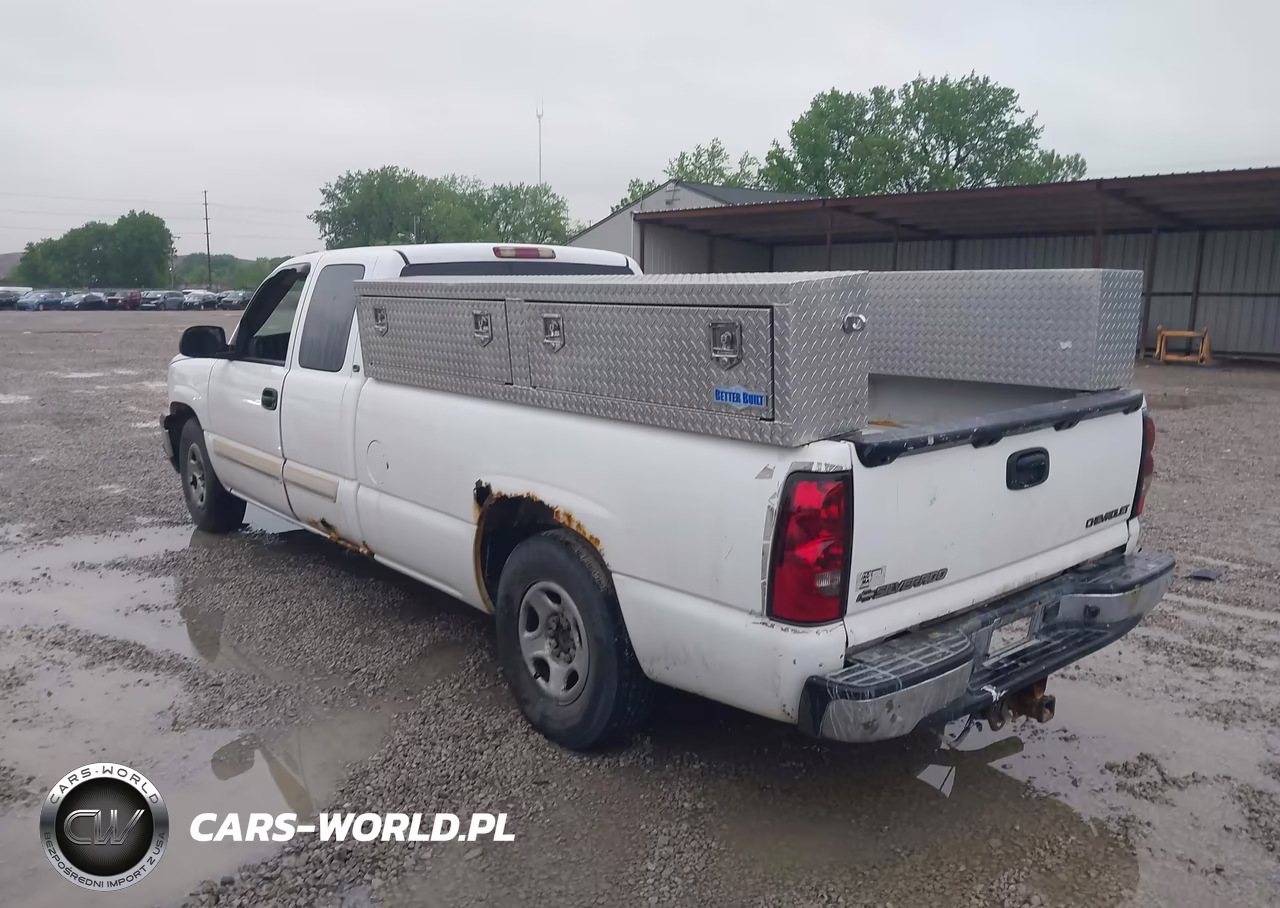 2004 Chevrolet Silverado 1500 Ls VIN:1GCEC19TX4E366699 - 3