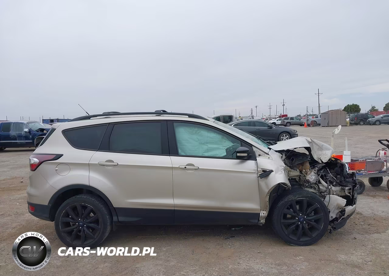 2017 Ford Escape Titanium VIN:1FMCU9J98HUB55527 - 13