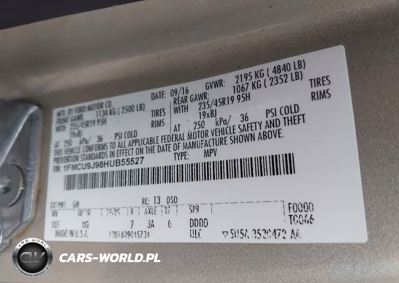 2017 Ford Escape Titanium VIN:1FMCU9J98HUB55527 - 9