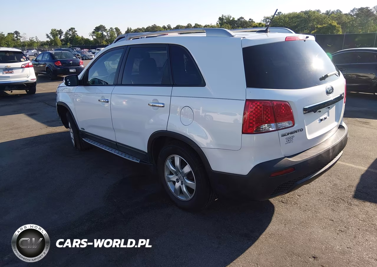 2012 Kia Sorento Lx VIN:5XYKTDA65CG212482 - 3