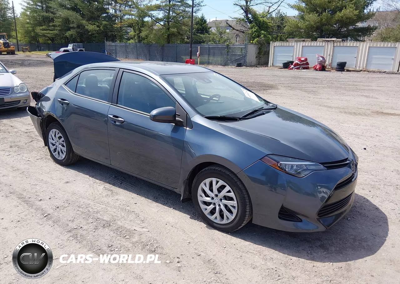 2018 Toyota Corolla Le – zdjęcie 1 z 15