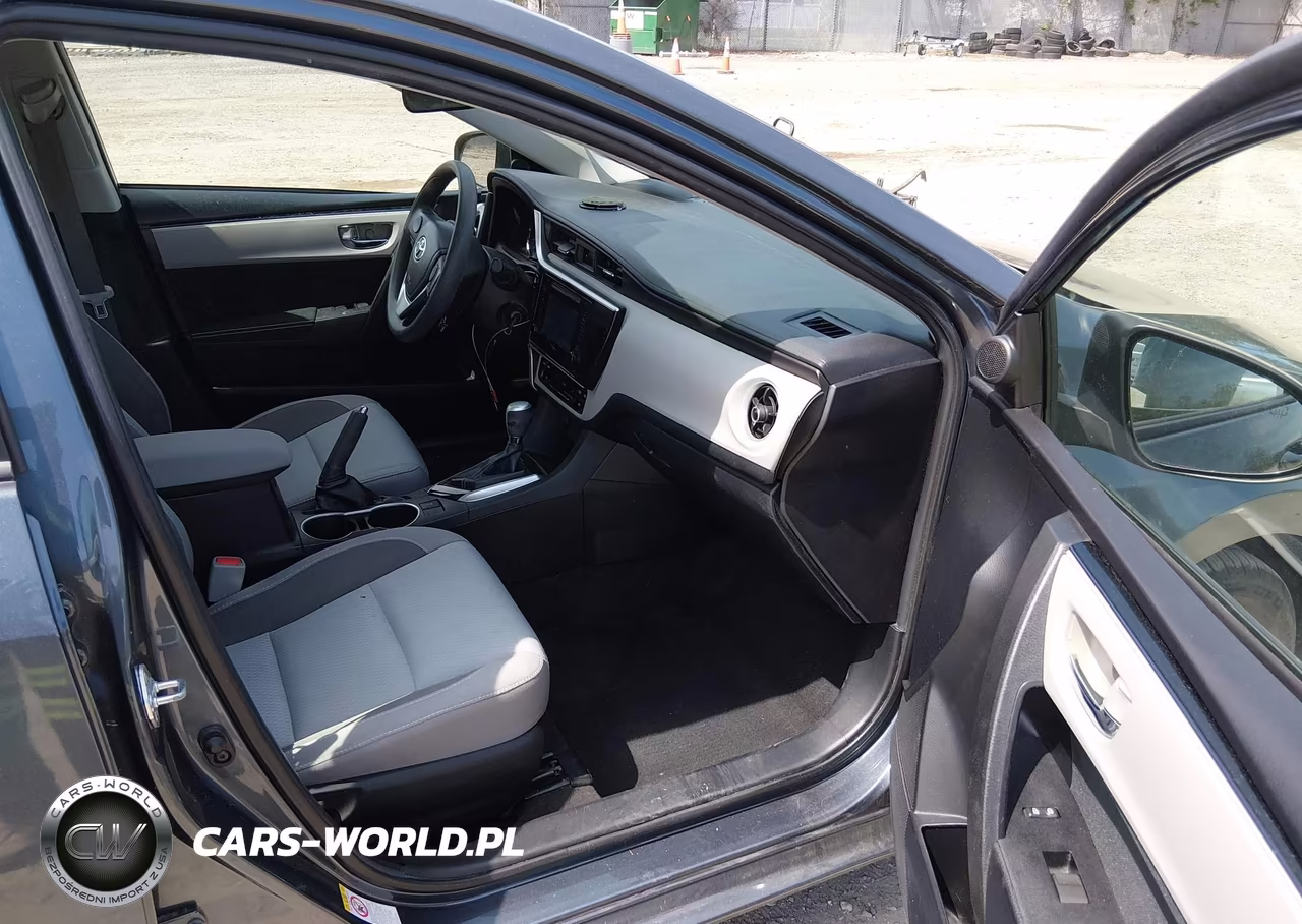 2018 Toyota Corolla Le VIN:2T1BURHE7JC009173 - 5