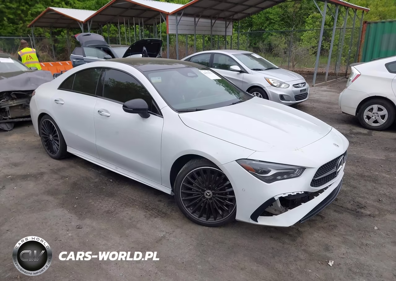 2024 Mercedes-Benz Cla 250 Coupe 4Matic – zdjęcie 1 z 16