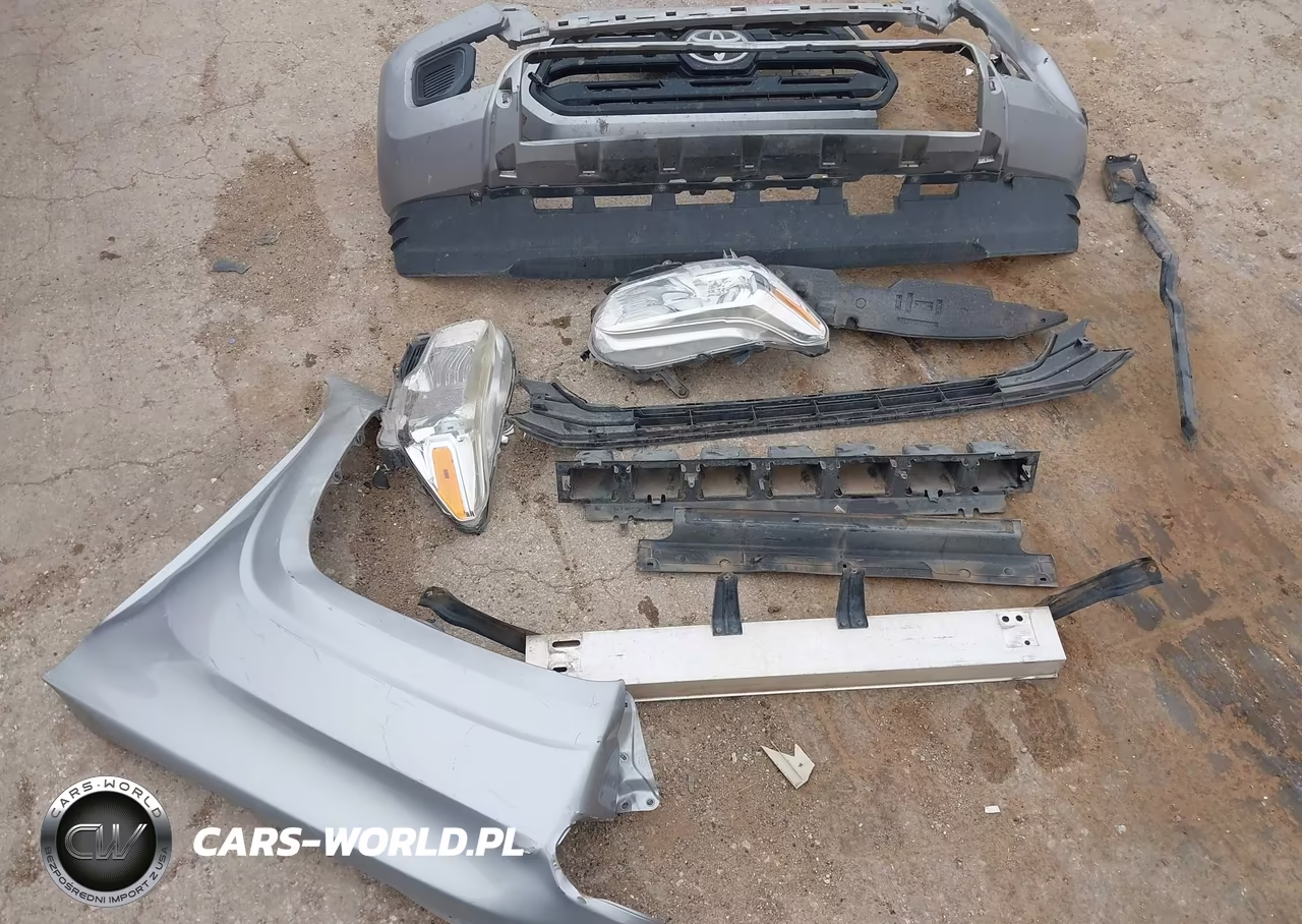 2018 Toyota Tacoma Sr VIN:5TFAX5GN9JX130494 - 12