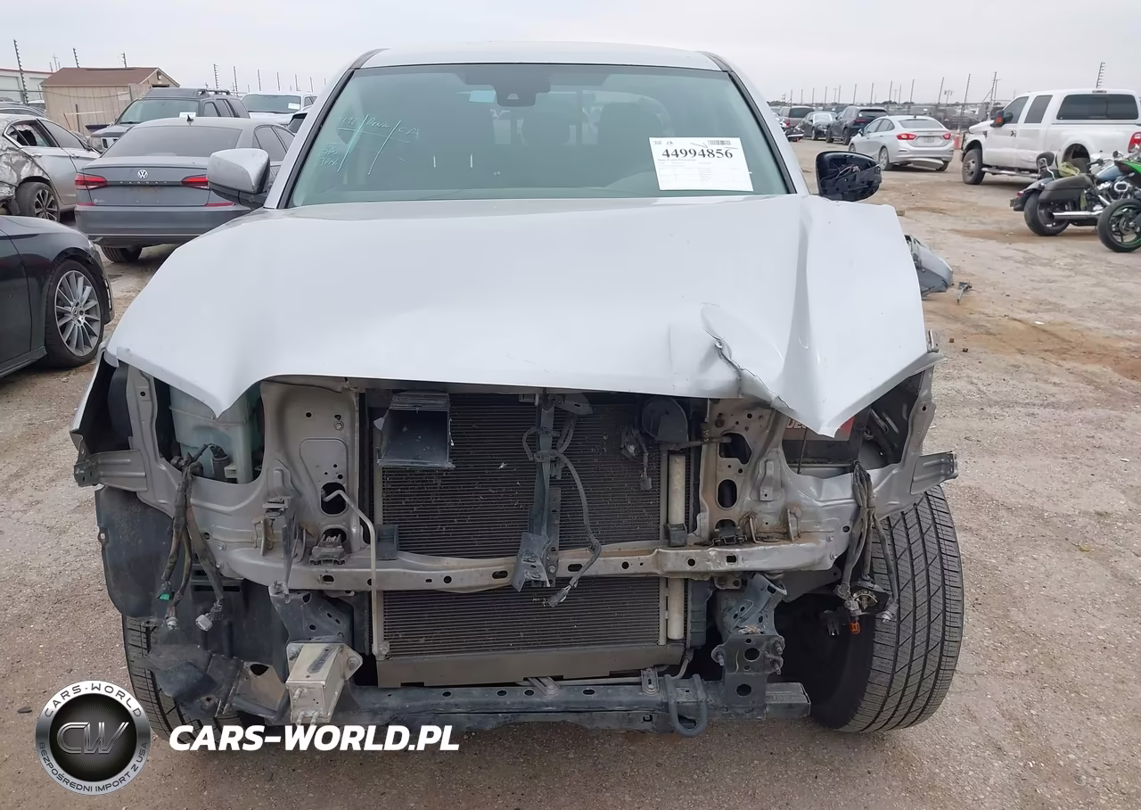 2018 Toyota Tacoma Sr VIN:5TFAX5GN9JX130494 - 13