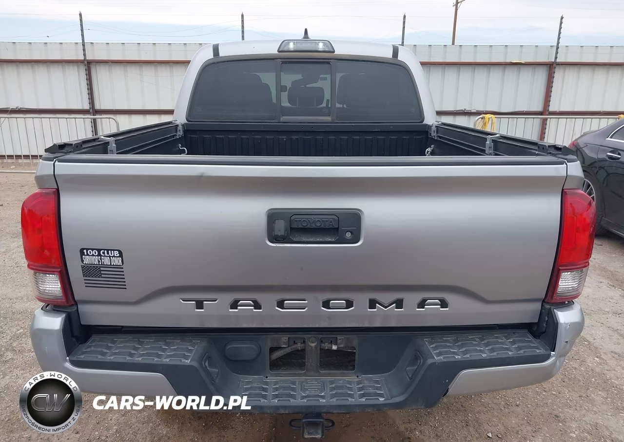 2018 Toyota Tacoma Sr VIN:5TFAX5GN9JX130494 - 17