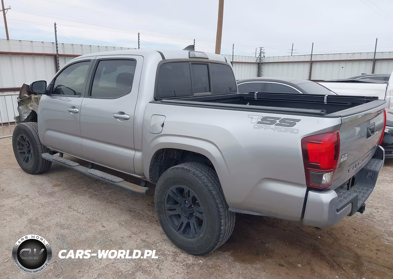 2018 Toyota Tacoma Sr VIN:5TFAX5GN9JX130494 - 3