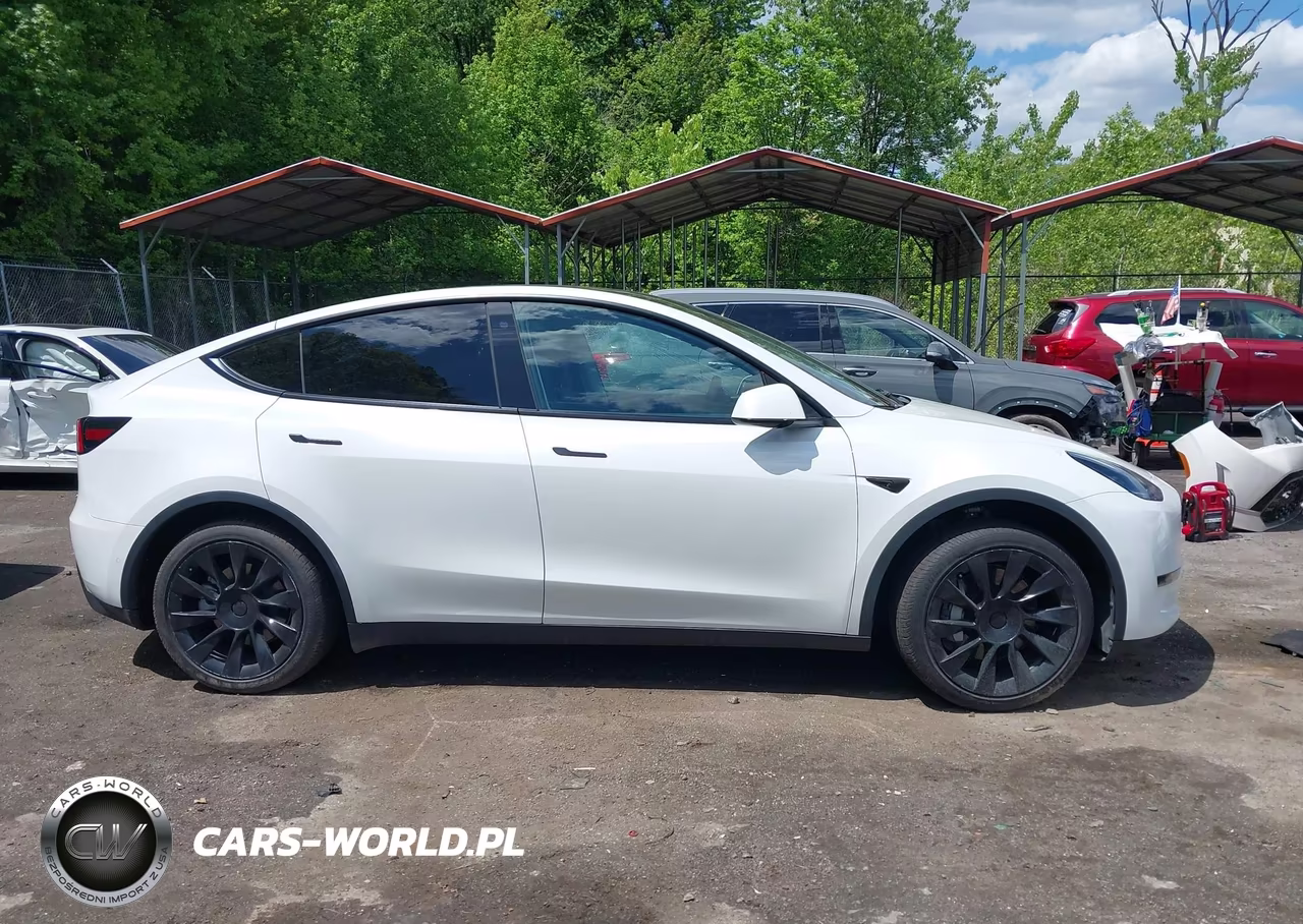 2022 Tesla Model Y Long Range Dual Motor All-Wheel Drive VIN:7SAYGDEE0NF390037 - 12