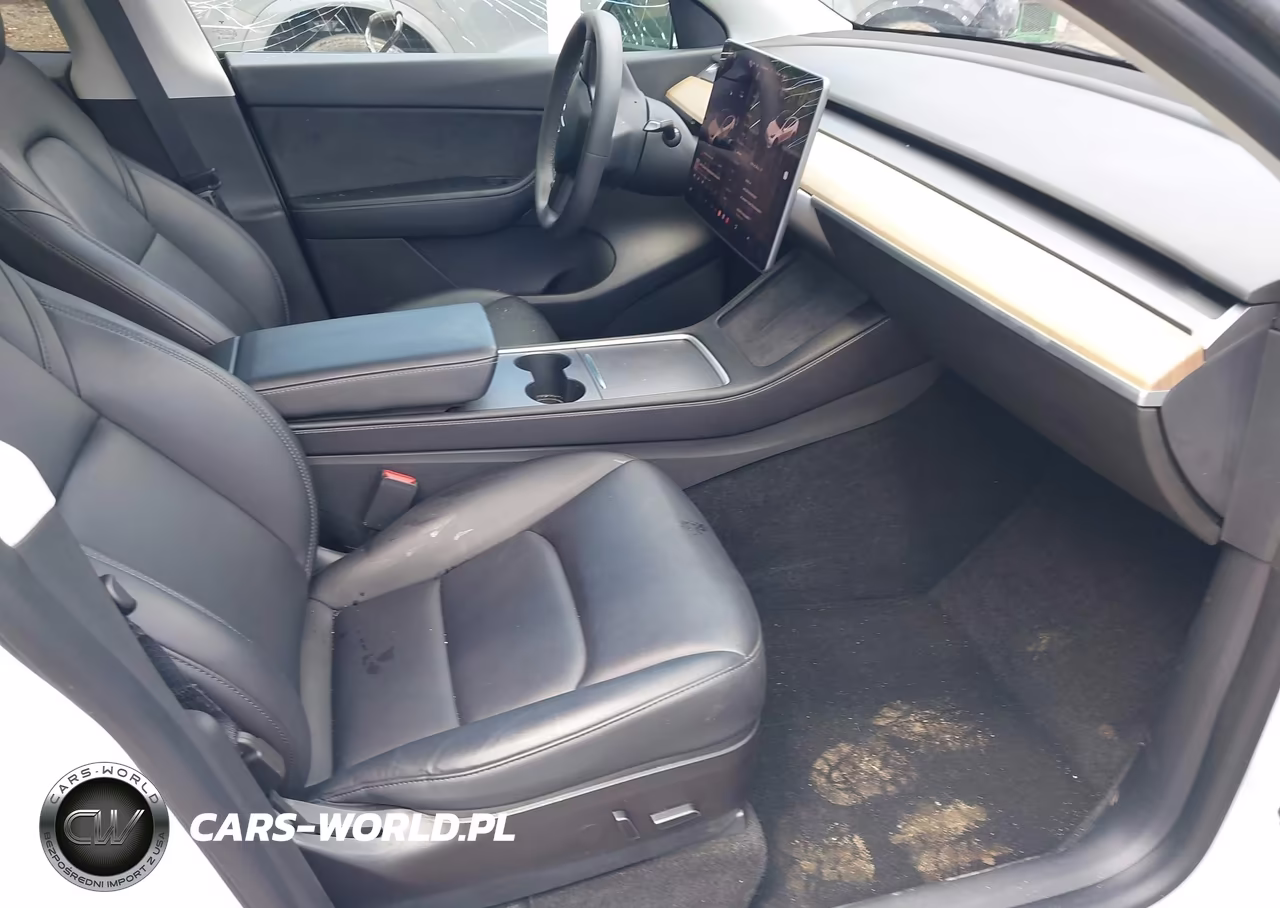 2022 Tesla Model Y Long Range Dual Motor All-Wheel Drive VIN:7SAYGDEE0NF390037 - 5