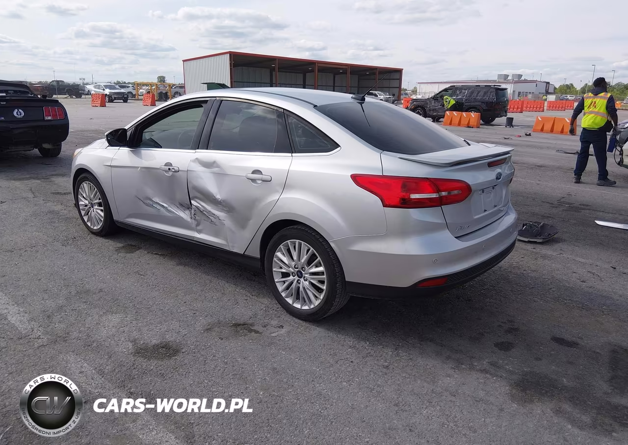 2017 FORD FOCUS TITANIUM VIN:1FADP3J23HL347739 - 3
