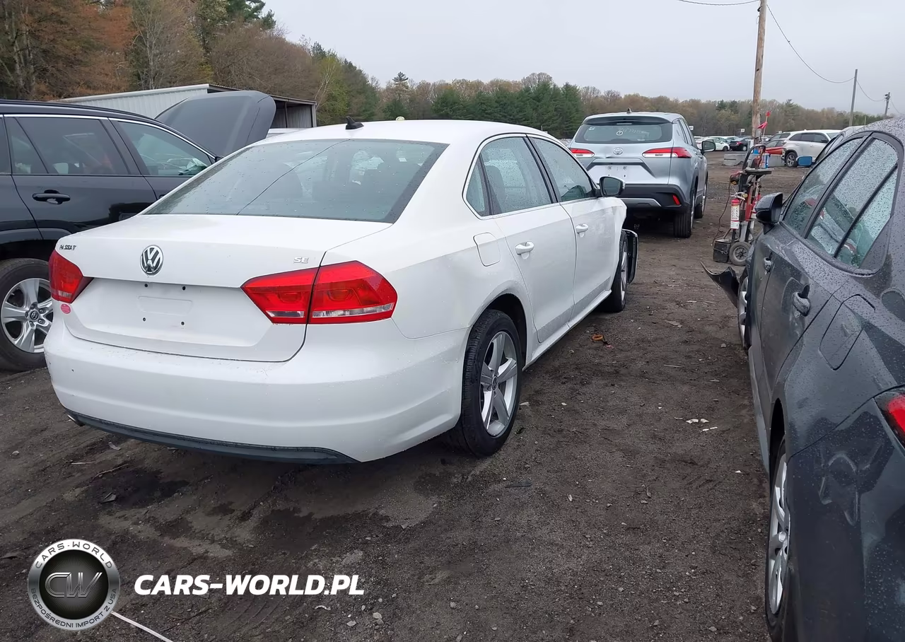 2013 Volkswagen Passat 2.5L Se VIN:1VWBP7A33DC001957 - 4