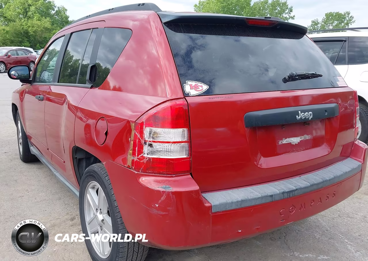 2010 Jeep Compass Sport VIN:1J4NT1FA3AD660461 - 3