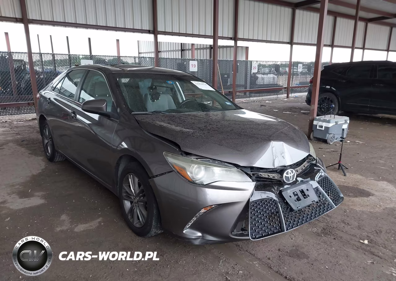 2016 Toyota Camry Se – zdjęcie 1 z 16