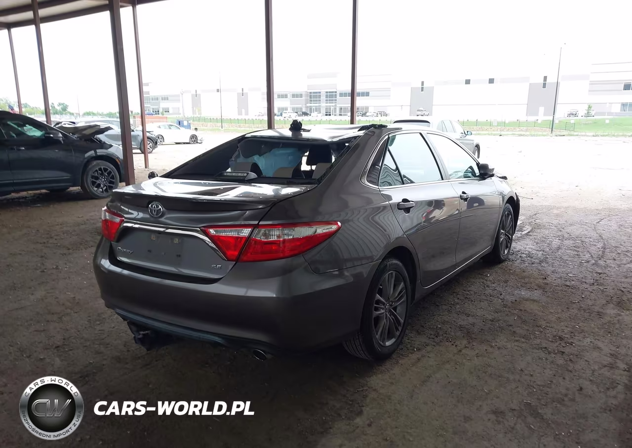 2016 Toyota Camry Se VIN:4T1BF1FK7GU219171 - 4