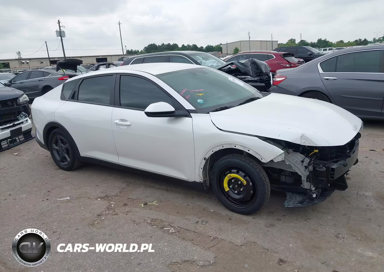 2025 Kia K4 Lxs VIN:3KPFT4DE8SE051433 - 14
