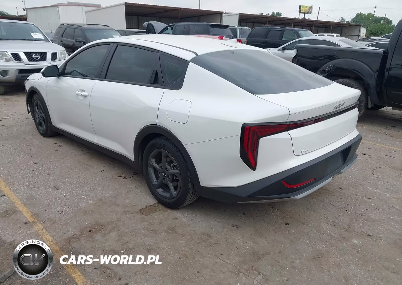 2025 Kia K4 Lxs VIN:3KPFT4DE8SE051433 - 3