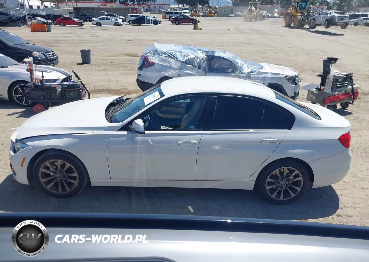 2018 BMW 320I VIN:WBA8E1G57JNU89560 - 14